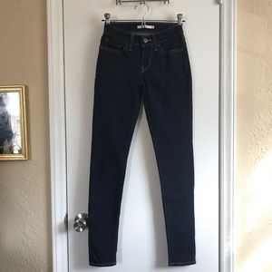 711 Skinny Levi’s Jeans. Size 24x28.